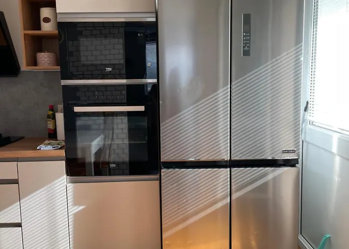 Roxy Sihot 아파트