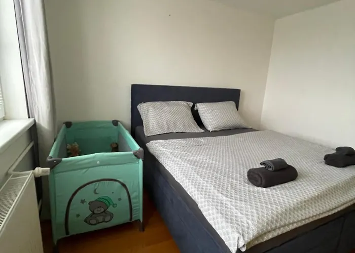 Roxy Sihot 아파트 *