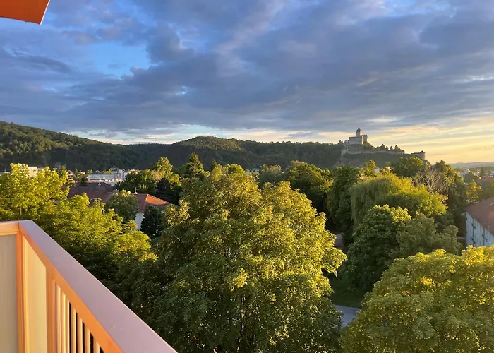 Roxy Sihot 아파트 *